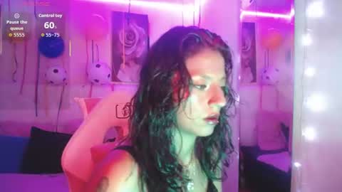 Snapshot of zarahbennet chatting on July 9, 3:05 pm Zarah online show from July 9, 3:05 pm