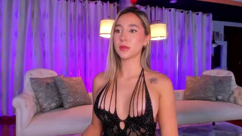 Snapshot of zarajener chatting on May 9, 11:54 pm online show from May 9, 11:54 pm
