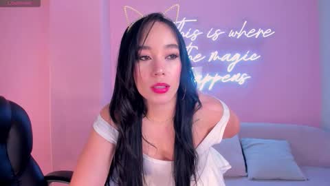 Zara  online show from February 10, 4:05 am