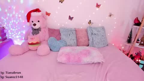 Snapshot of zaratorres_ chatting on December 31, 4:46 pm Zara online show from December 31, 4:46 pm