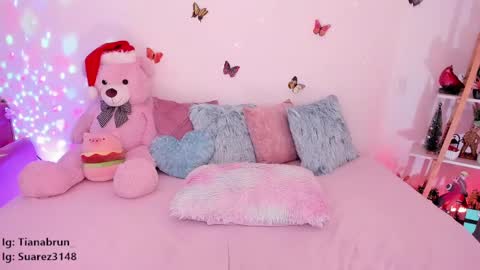 Snapshot of zaratorres_ chatting on January 15, 1:41 pm Zara online show from January 15, 1:41 pm