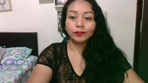 Snapshot of zaray_45bella chatting on June 7, 8:45 pm zaray online show from June 7, 8:45 pm
