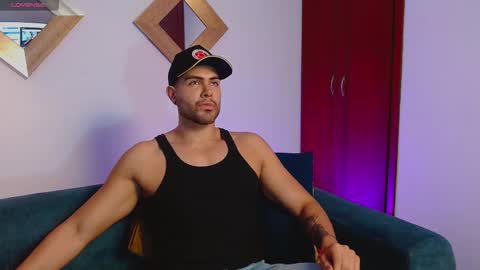 Zarek online show from November 22, 7:13 pm