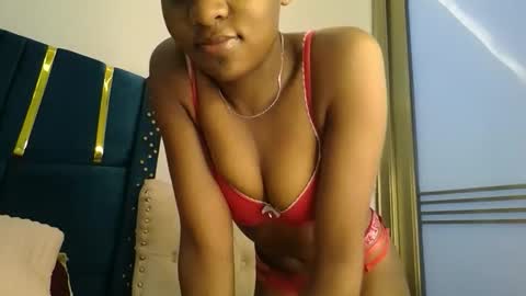 zariah online show from April 22, 8:21 pm