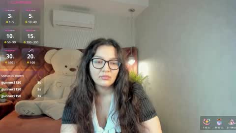 Snapshot of zarifabevi chatting on December 1, 3:33 am Zarifa online show from December 1, 3:33 am