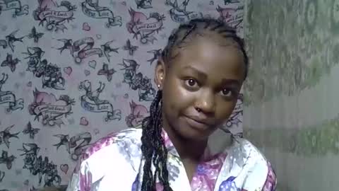 Snapshot of zarinamarlin chatting on May 31, 10:33 am zarinamarlin online show from May 31, 10:33 am