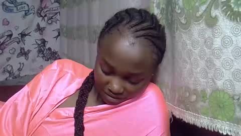 Snapshot of zarinamarlin chatting on June 2, 9:33 am zarinamarlin online show from June 2, 9:33 am