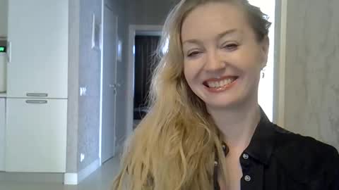 Zarina Swift online show from June 1, 11:23 am