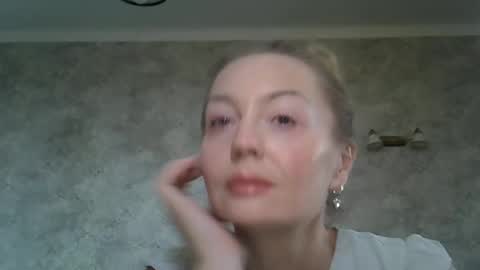 Zarina Swift online show from June 7, 7:12 am