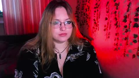 Snapshot of zayarush chatting on September 28, 11:15 am zayarush online show from September 28, 11:15 am