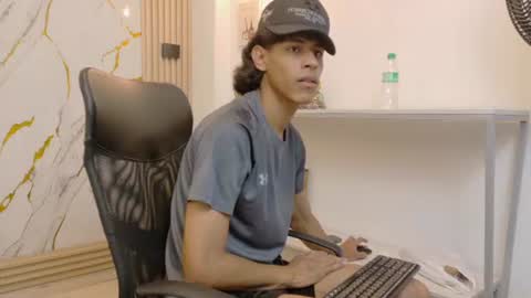 Zayn online show from July 20, 6:54 pm