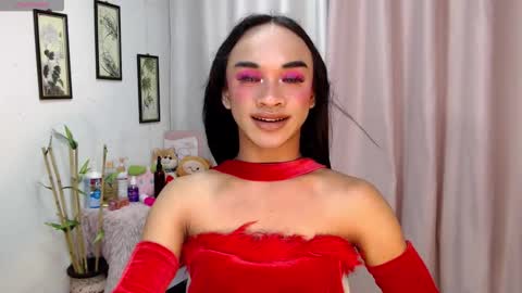 Snapshot of zaynelustts chatting on December 16, 8:30 am zaynelustts online show from December 16, 8:30 am