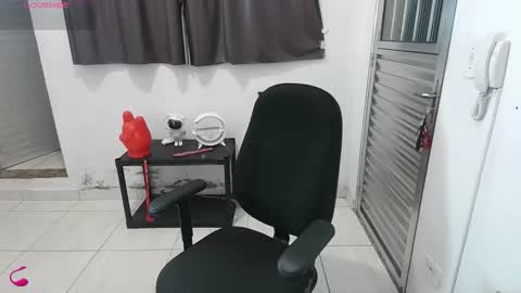 Snapshot of zayrapinksexy chatting on February 4, 3:34 am Zayra Pink online show from February 4, 3:34 am