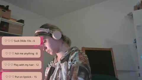 zazbella online show from February 6, 7:50 pm