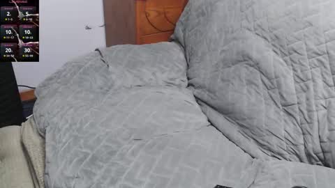 zazizzle online show from March 13, 11:44 pm