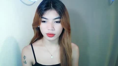 Snapshot of zeah_rev21 chatting on June 21, 6:32 pm zeah_rev21 online show from June 21, 6:32 pm