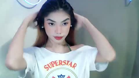 Snapshot of zeah_rev21 chatting on June 24, 4:17 pm zeah_rev21 online show from June 24, 4:17 pm