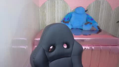 Zedin online show from May 7, 1:16 pm