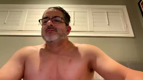 Snapshot of zeedeegee chatting on October 12, 8:35 am zeedeegee online show from October 12, 8:35 am