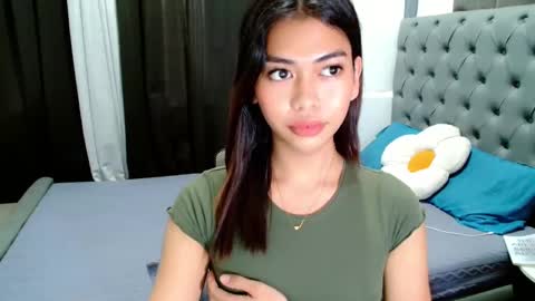 Snapshot of zeethefucker69 chatting on February 10, 4:30 am Zo online show from February 10, 4:30 am