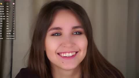 Snapshot of zeldaes chatting on November 24, 1:49 am Emilia online show from November 24, 1:49 am