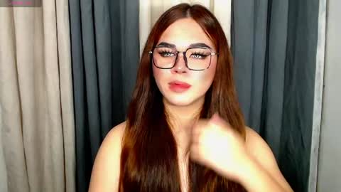 Snapshot of zendaya_amore chatting on July 14, 3:07 pm Zendaya online show from July 14, 3:07 pm