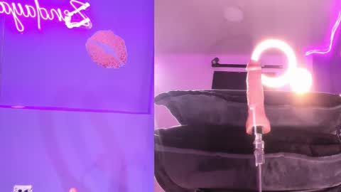 Zendaya online show from February 21, 8:21 pm