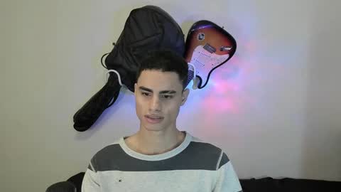 Snapshot of zenhzu chatting on December 23, 3:44 pm zenzhu online show from December 23, 3:44 pm