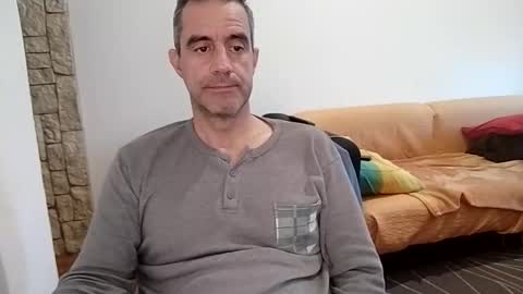 Snapshot of zenikk chatting on October 12, 6:34 am zenikk online show from October 12, 6:34 am