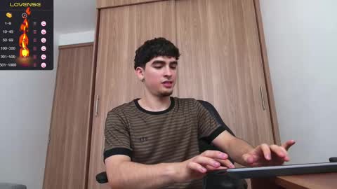 Zenn online show from December 21, 6:44 pm