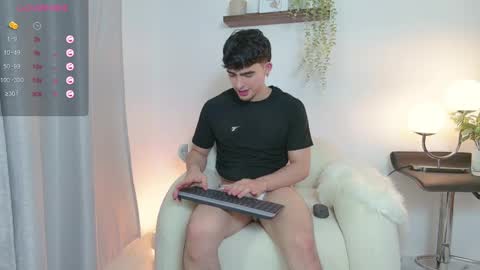 Zenn online show from March 4, 9:22 pm