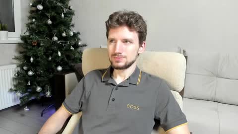 Andrew online show from December 21, 8:43 pm