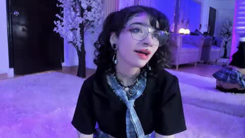    online show from March 3, 2:26 pm