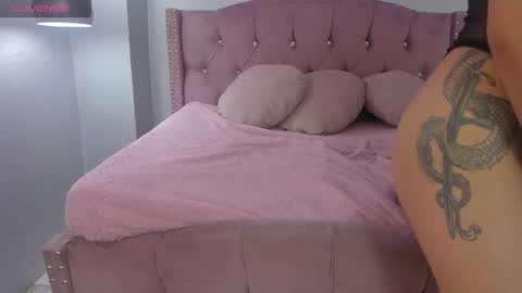 Snapshot of zephyra_angels1 chatting on February 20, 4:50 am ZEPHYRA ANGELS online show from February 20, 4:50 am