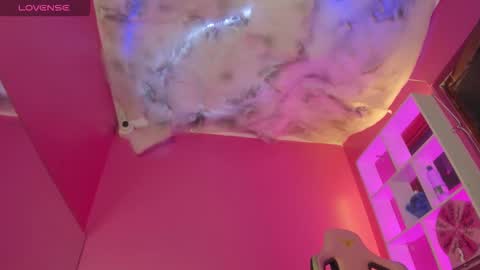 Snapshot of zephyra_angels1 chatting on November 15, 2:20 am ZEPHYRA ANGELS online show from November 15, 2:20 am