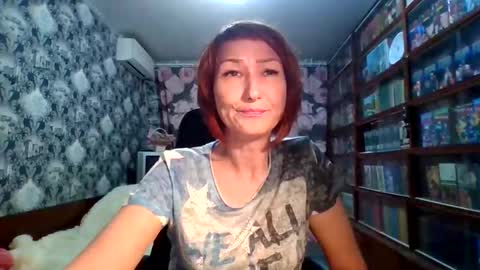 Snapshot of zerilane chatting on December 2, 7:31 pm Elena online show from December 2, 7:31 pm