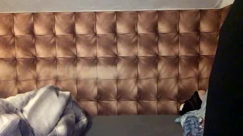 Snapshot of zervale chatting on December 9, 2:34 am zervale online show from December 9, 2:34 am