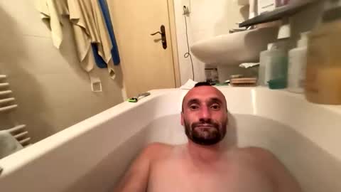 Snapshot of zervale chatting on September 9, 8:19 pm zervale online show from September 9, 8:19 pm