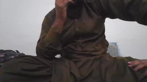 Snapshot of zes6363 chatting on October 23, 6:28 pm zes6363 online show from October 23, 6:28 pm