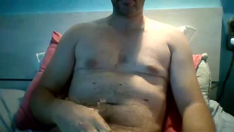 Snapshot of zeus00811 chatting on September 18, 6:15 am zeus online show from September 18, 6:15 am