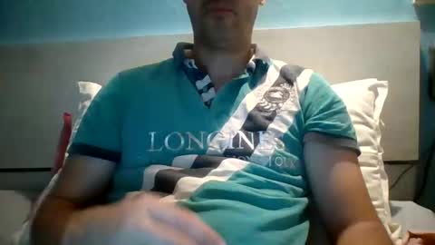 Snapshot of zeus00811 chatting on October 2, 5:14 am zeus online show from October 2, 5:14 am