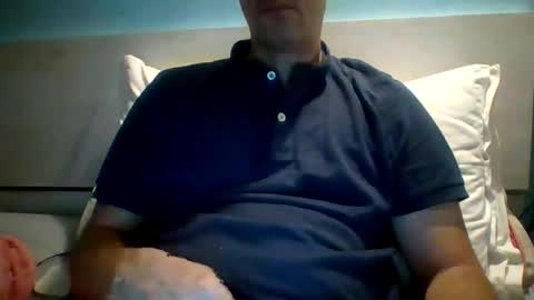 Snapshot of zeus00811 chatting on October 16, 4:46 am zeus online show from October 16, 4:46 am