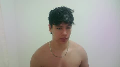 zeus_183 online show from March 12, 4:18 am