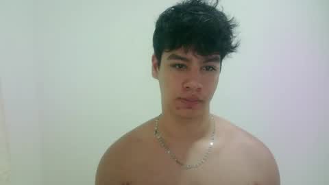 Snapshot of zeus_183 chatting on July 5, 1:01 am zeus_183 online show from July 5, 1:01 am