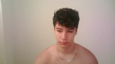 Snapshot of zeus_183 chatting on July 9, 12:42 pm zeus_183 online show from July 9, 12:42 pm