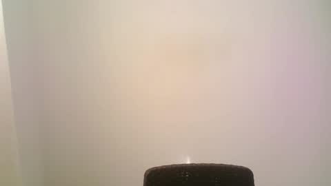 Snapshot of zeus_183 chatting on July 10, 8:11 pm zeus_183 online show from July 10, 8:11 pm