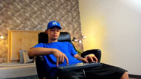 zeus online show from January 2, 9:18 pm