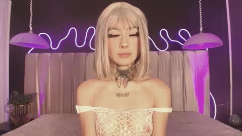 zhally_dee online show from February 24, 7:23 pm