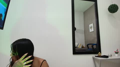Snapshot of zhamira_21 chatting on January 17, 3:34 am ZHAMIRA ANDRES online show from January 17, 3:34 am