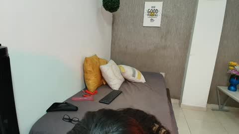 Snapshot of zhamira_21 chatting on January 19, 4:12 am ZHAMIRA ANDRES online show from January 19, 4:12 am